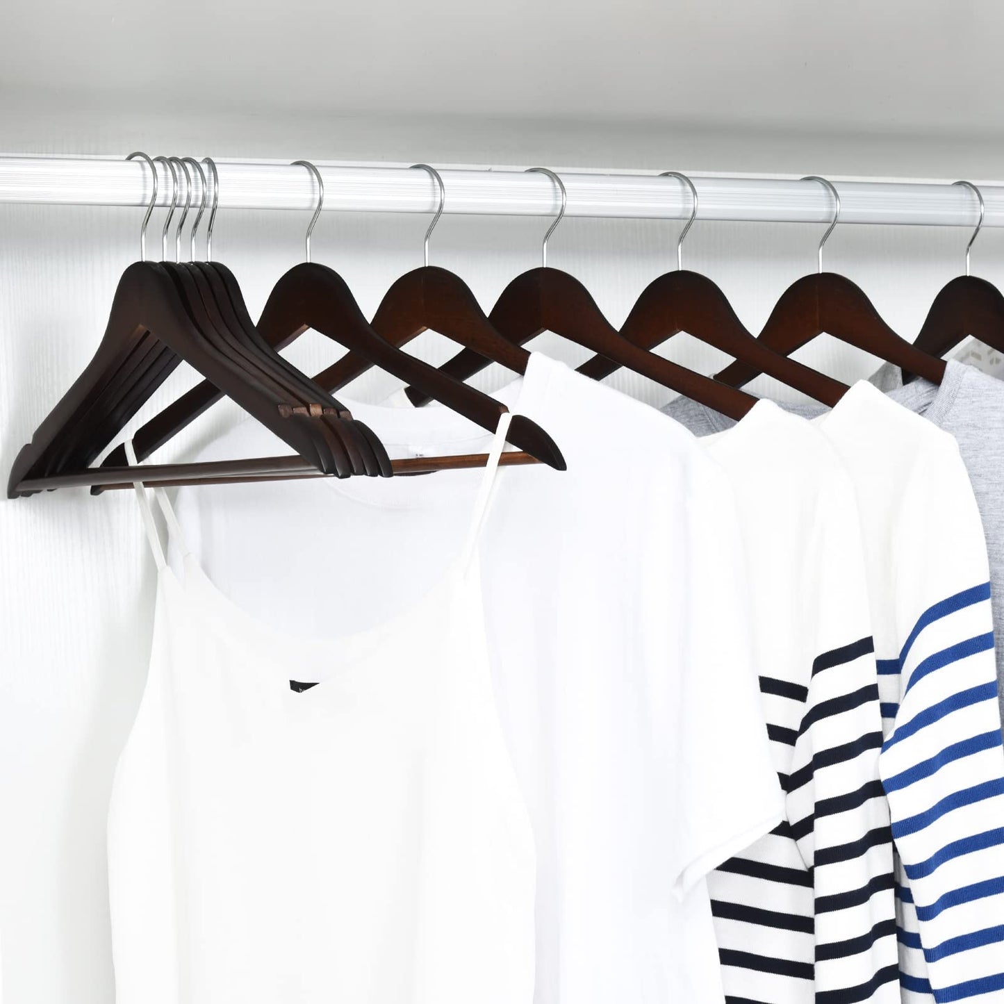 Wood Hangers 30 Pack, Non-Slip Wooden Hangers with 360° Swivel Hook & Notches, Slim Coat Hangers for Shirt, Suit, Jacket, Dress, Natural