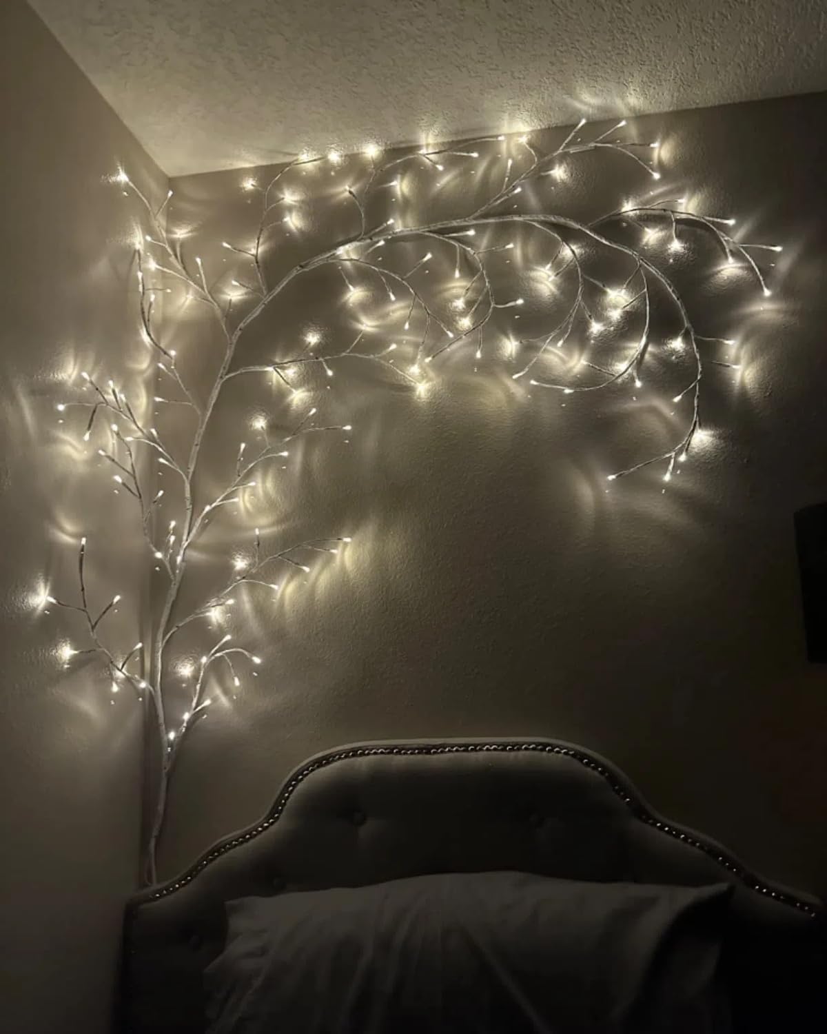 Enchanted Willow Vine Lights with Remote, Christmas Swags Decorations Indoor Room Decor, 18 Branches 144 LEDs Lighted Willow Vine Lights for Walls Bedroom Home Decor