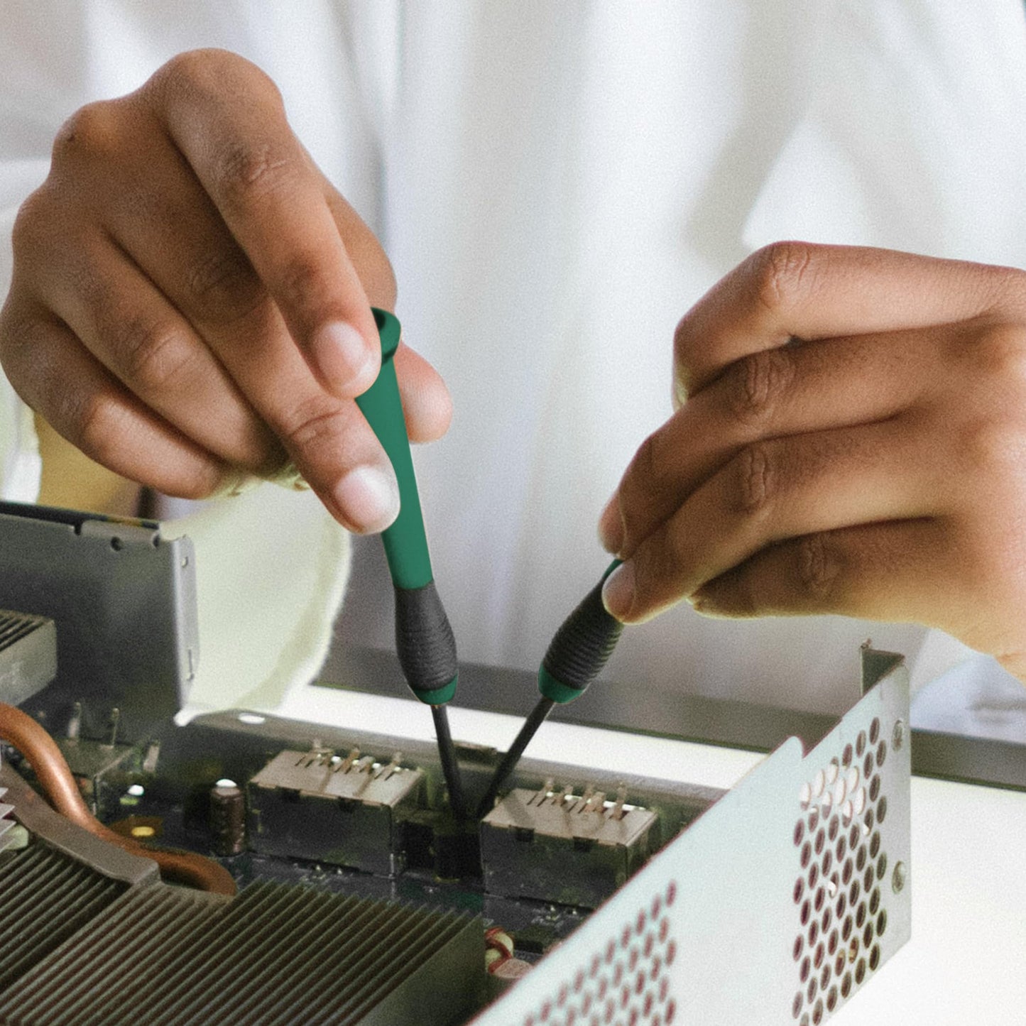 CARTMAN 148Piece Tool Set General Household Hand Tool Kit with Plastic Toolbox Storage Case Blue