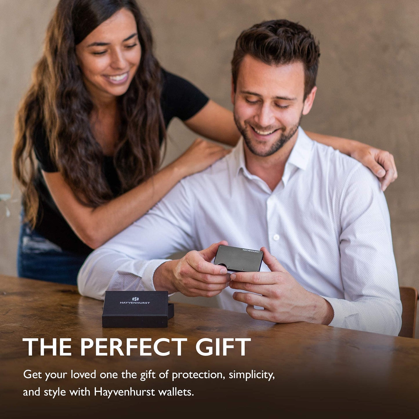 Hayvenhurst Wallet For Men - Reinvented Design Men's Wallet - Slim, Minimalistic & Seamless, Blocks RFID Scanners, Holds 12 Cards & Has a Money Clip (Carbon Fiber)