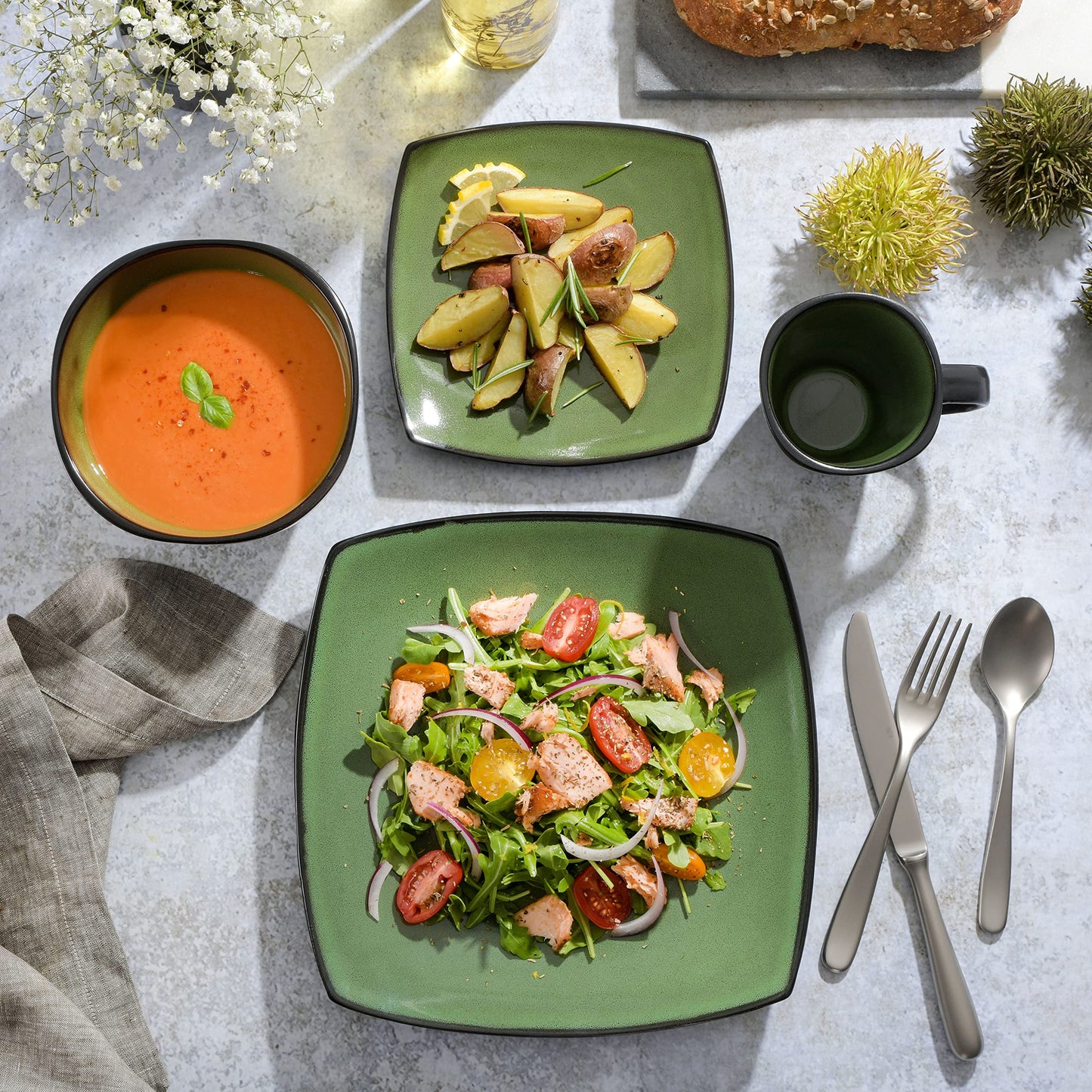 Gibson Soho Lounge Square Reactive Glaze Dinnerware Set, Red, Service for 4 (16pcs)